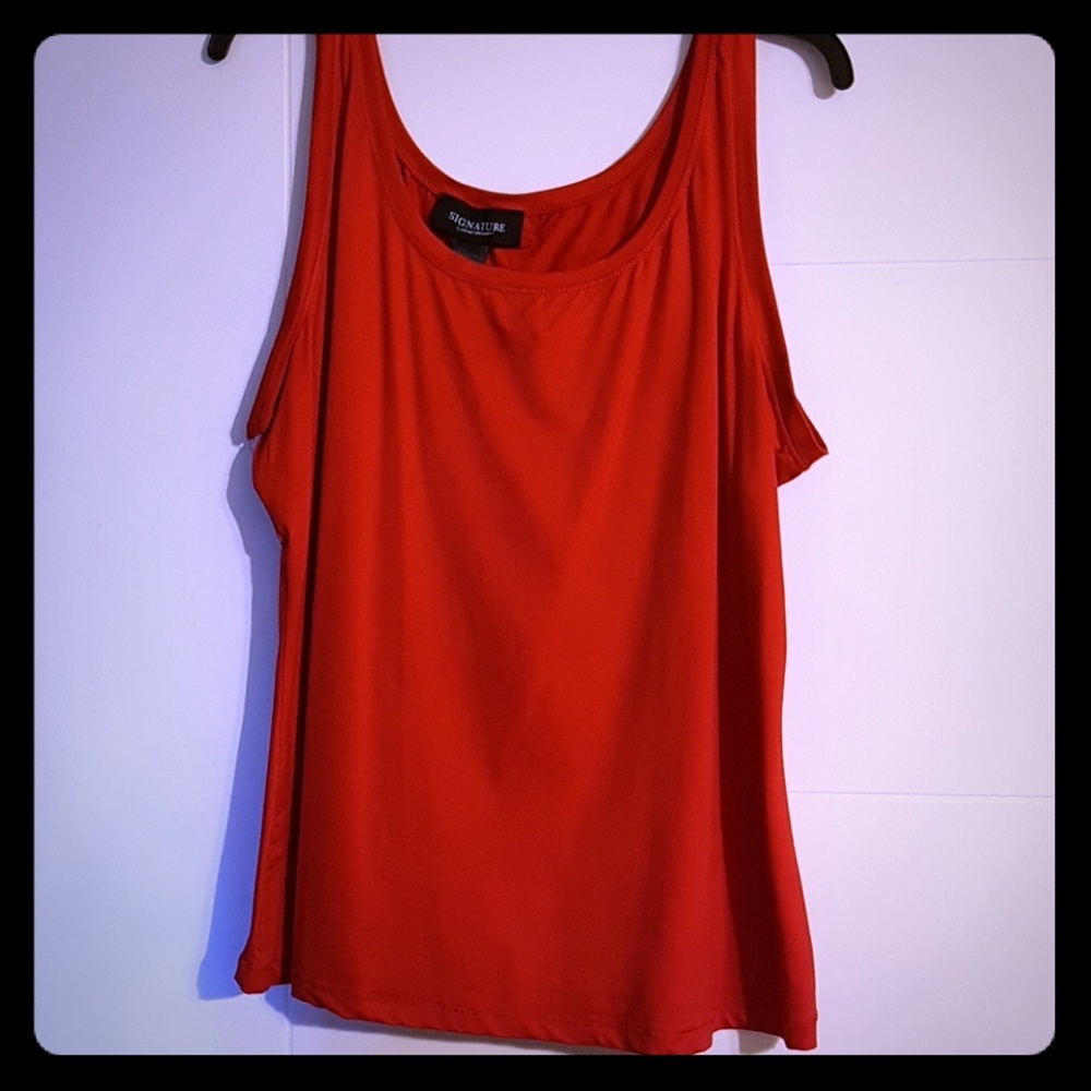 Tank tops size 22/24 red
